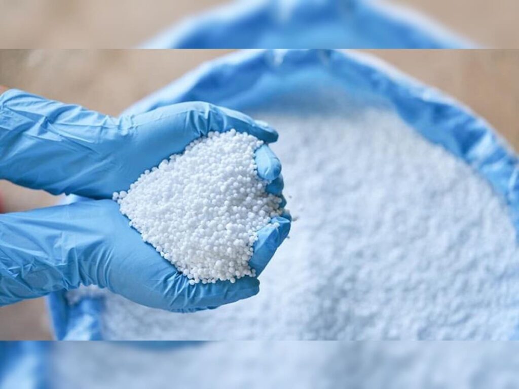 After DAP, now urea fertilizer is being sold to farmers at higher prices, no action is being taken, the responsible people are just doing the formality 1 1680012822 5273 After DAP, now urea fertilizer is being sold to farmers at higher prices, no action is being taken, the responsible people are just doing the formality